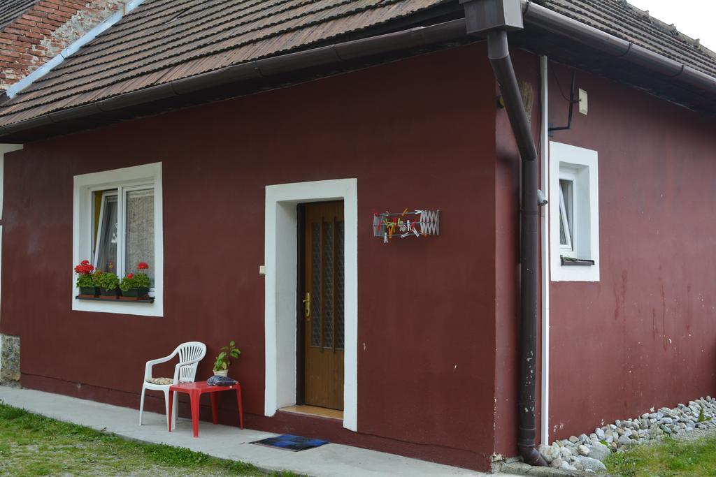Begonia-Dom S Jednou Spalnou Бешенёва Номер фото